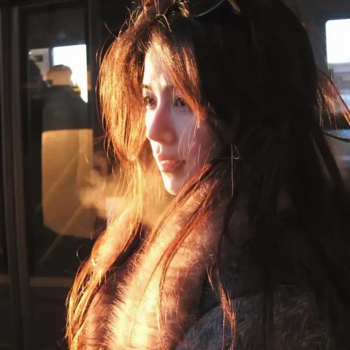 圣山村谜局封面